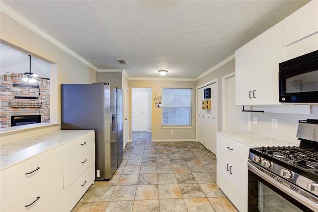 1210 Lynn Lane, Humble, TX 77338