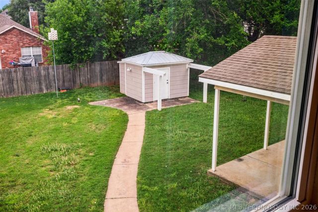 4929 S Poplar Avenue, Broken Arrow, OK 74011
