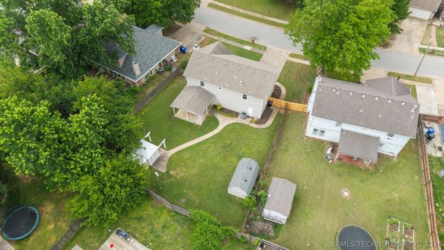 4929 S Poplar Avenue, Broken Arrow, OK 74011
