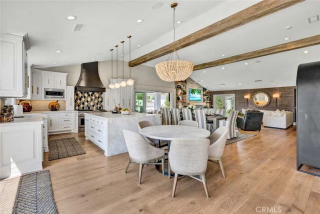 19581 Summer Breeze, Huntington Beach, CA 92648