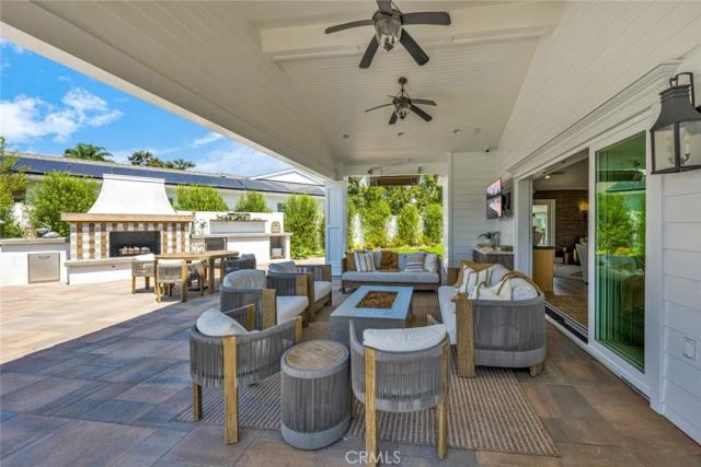 19581 Summer Breeze, Huntington Beach, CA 92648