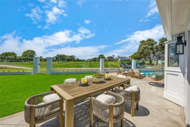 19581 Summer Breeze, Huntington Beach, CA 92648