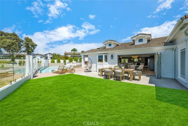 19581 Summer Breeze, Huntington Beach, CA 92648