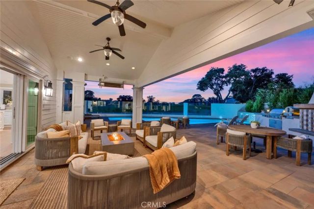 19581 Summer Breeze, Huntington Beach, CA 92648
