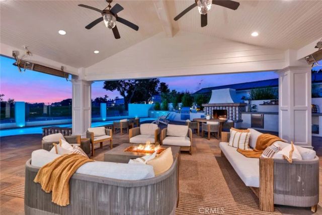 19581 Summer Breeze, Huntington Beach, CA 92648