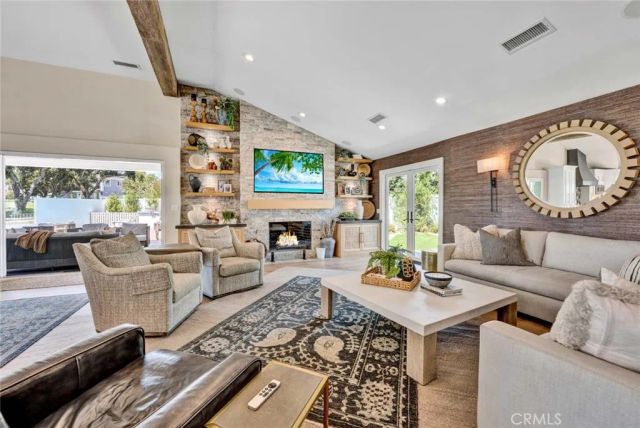 19581 Summer Breeze, Huntington Beach, CA 92648
