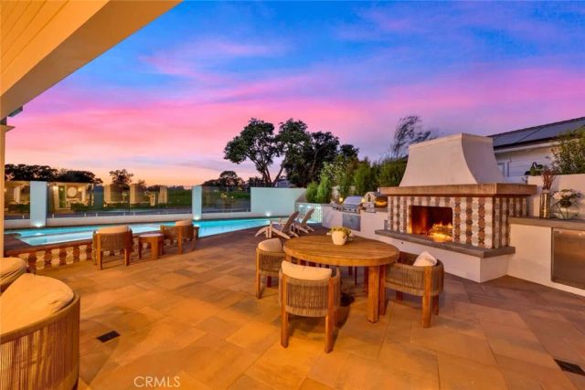 19581 Summer Breeze, Huntington Beach, CA 92648