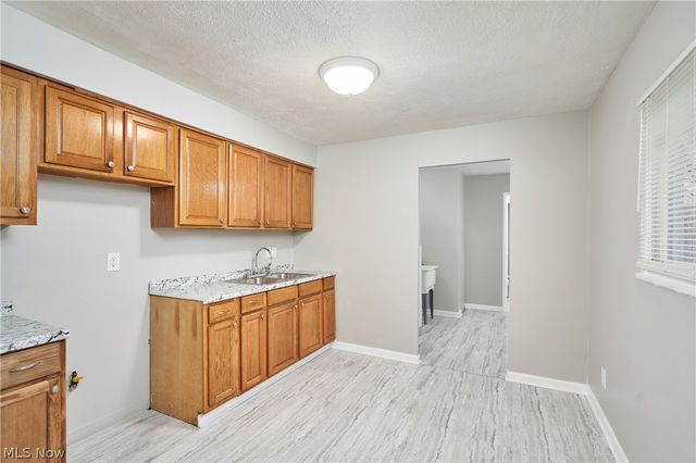 6255 Randolph Road, Bedford Heights, OH 44146