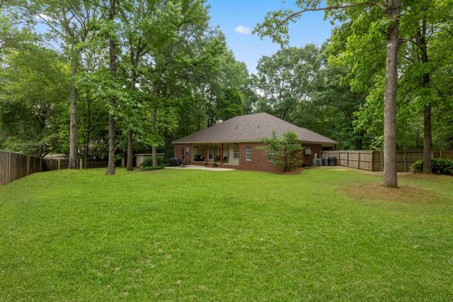 127 Bent Creek, Hattiesburg, MS 39402