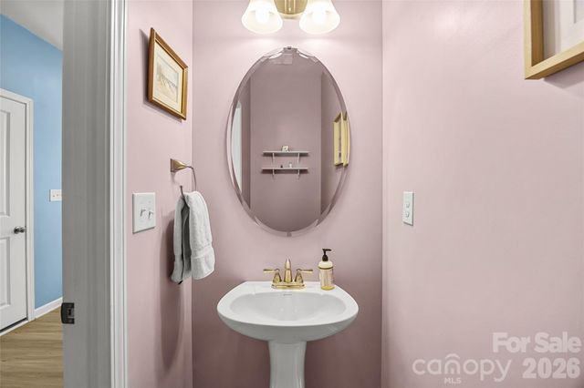 5927 Palmer Drive, Charlotte, NC 28212