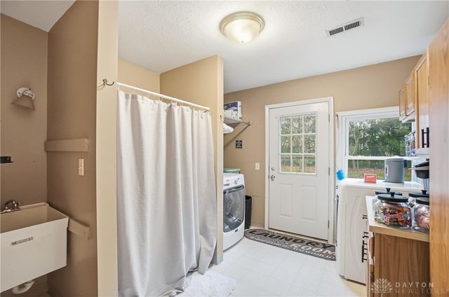 2211 S State Route 48, Ludlow Falls, OH 45339