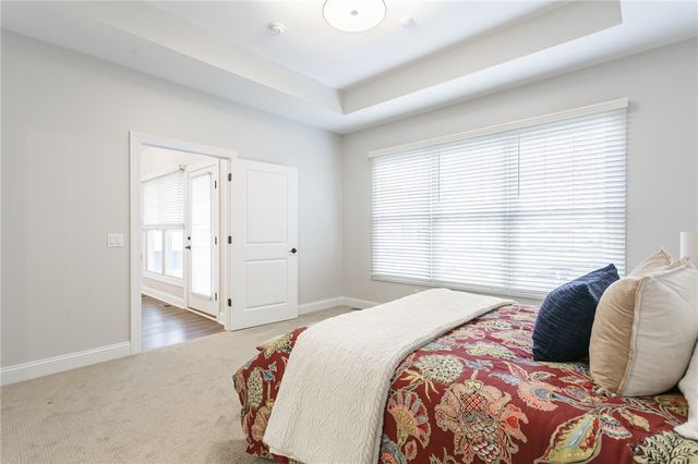 251 Bretlyn Cir, Brighton, NY 14618