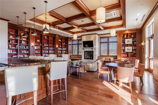 251 Bretlyn Cir, Brighton, NY 14618