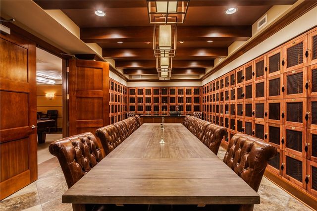 251 Bretlyn Cir, Brighton, NY 14618