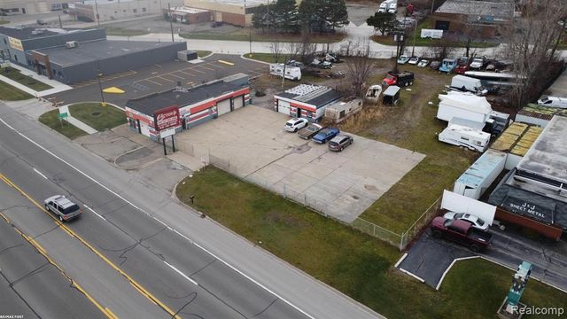 34091 Groesbeck Highway, Clinton Township, MI 48035