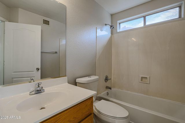 1693 E MILKY Way, Gilbert, AZ 85295