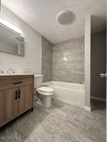 2613 Oakdale Avenue, Lorain, OH 44055