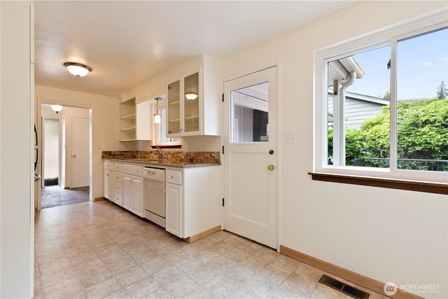 3536 NE 94th Street, Seattle, WA 98115