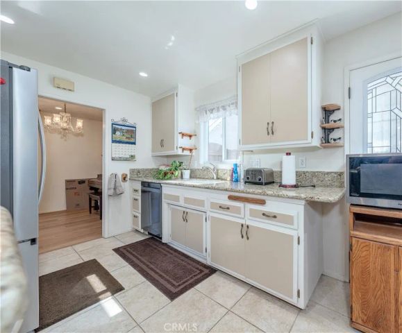 12661 Strathmore, Garden Grove, CA 92840