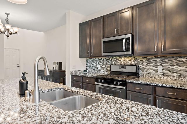 4262 Corn Silk Lane, Woodbury, MN 55129