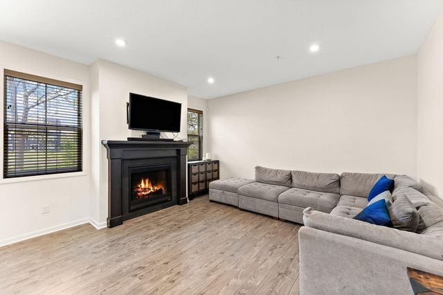 4262 Corn Silk Lane, Woodbury, MN 55129