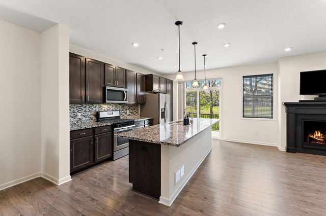 4262 Corn Silk Lane, Woodbury, MN 55129