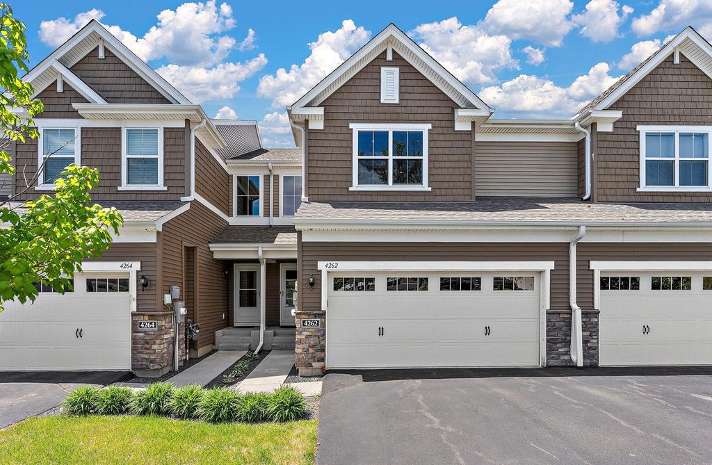 4262 Corn Silk Lane, Woodbury, MN 55129