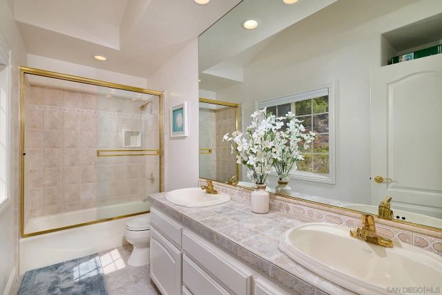 18151 Old Coach Rd, Poway, CA 92064