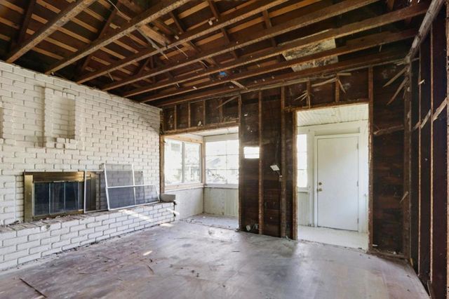 160 Pierce Avenue, San Jose, CA 95110