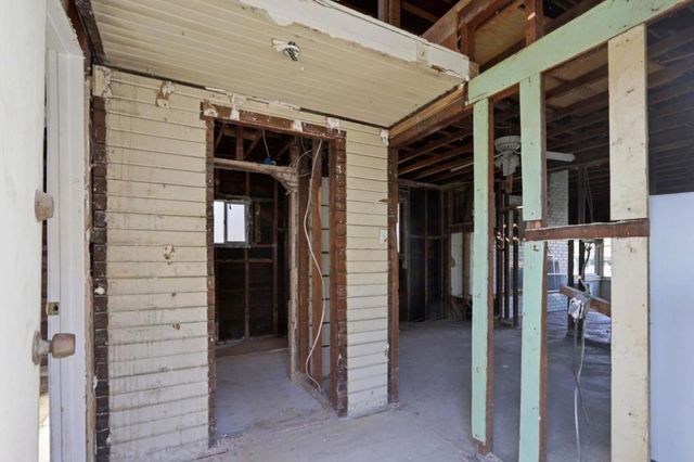 160 Pierce Avenue, San Jose, CA 95110