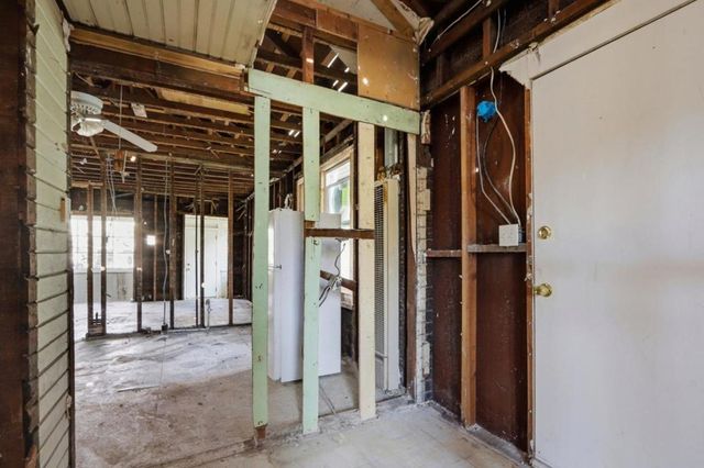 160 Pierce Avenue, San Jose, CA 95110