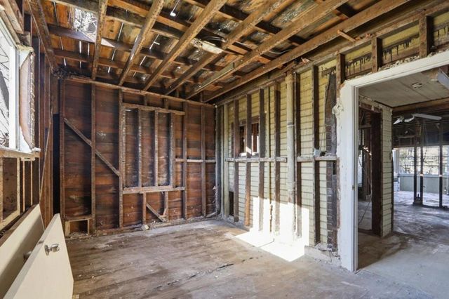 160 Pierce Avenue, San Jose, CA 95110