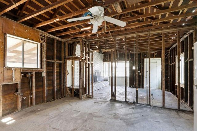 160 Pierce Avenue, San Jose, CA 95110