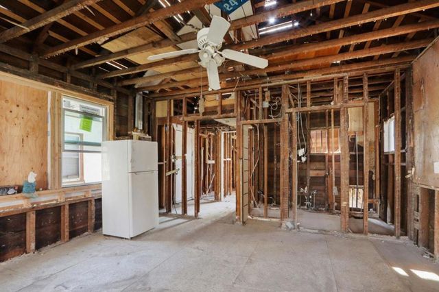 160 Pierce Avenue, San Jose, CA 95110