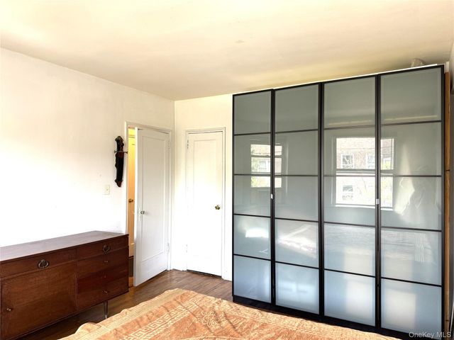 141-24 78th Road 3A, Kew Garden Hills, NY 11367