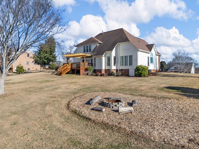 224 Saddlebrook Drive, Moore, SC 29369