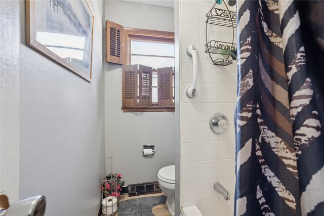 4414 63rd Street, Urbandale, IA 50322