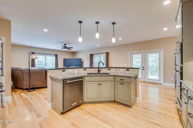 1570 Carl Doty Road, Afton, TN 37616