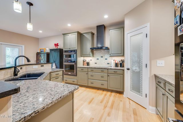 1570 Carl Doty Road, Afton, TN 37616