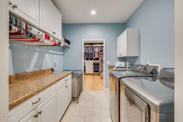 1570 Carl Doty Road, Afton, TN 37616