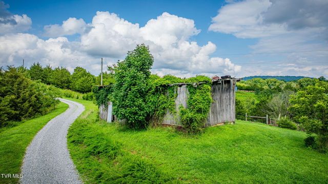 1570 Carl Doty Road, Afton, TN 37616