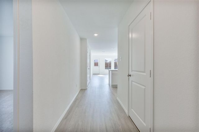 1411 Running Mare Way, Crandall, TX 75114