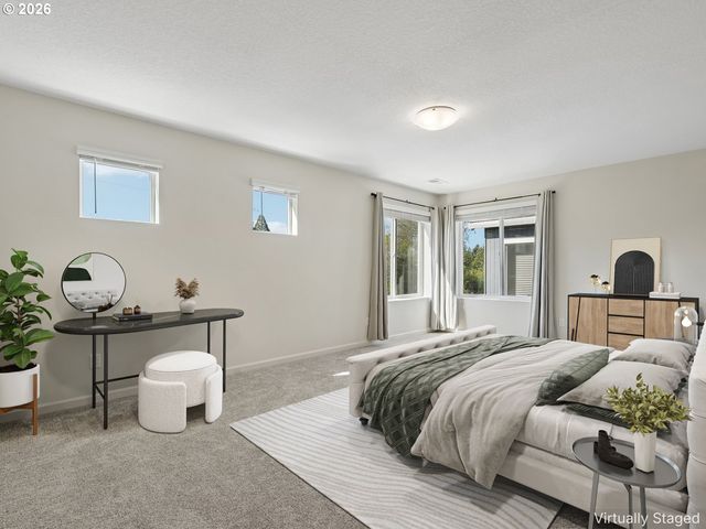 7249 Sw SPRUCE St, Portland, OR 97223