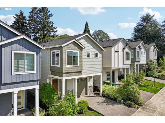 7249 Sw SPRUCE St, Portland, OR 97223
