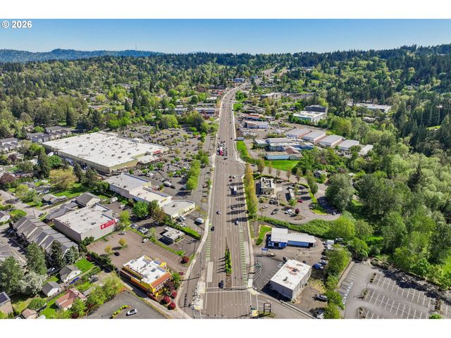 7249 Sw SPRUCE St, Portland, OR 97223