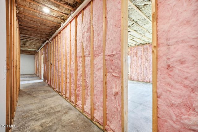 3066 Sawgrass Drive, Jonesborough, TN 37659