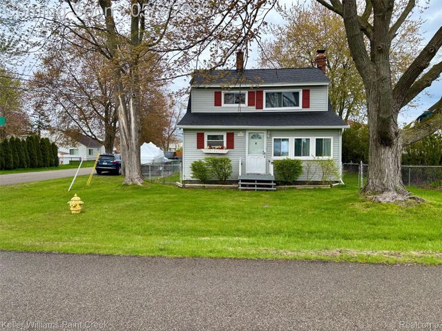 37934 Mast Court, Harrison Charter Township, MI 48045