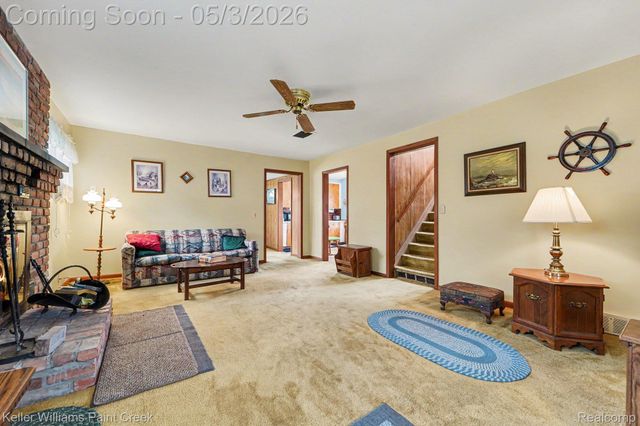 37934 Mast Court, Harrison Charter Township, MI 48045
