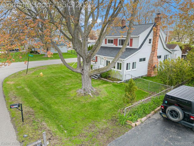 37934 Mast Court, Harrison Charter Township, MI 48045