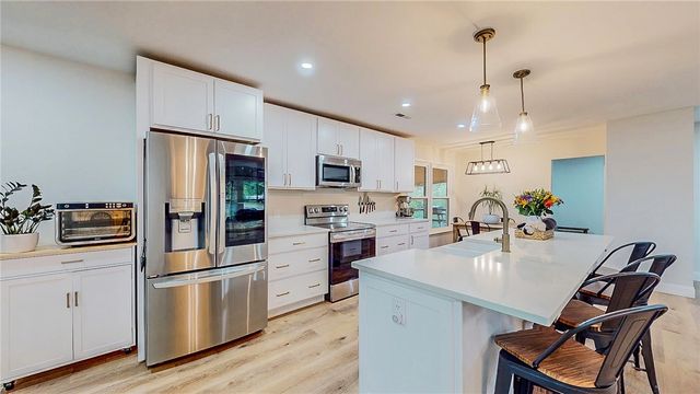 735 Brush Creek Road, Tontitown, AR 72762